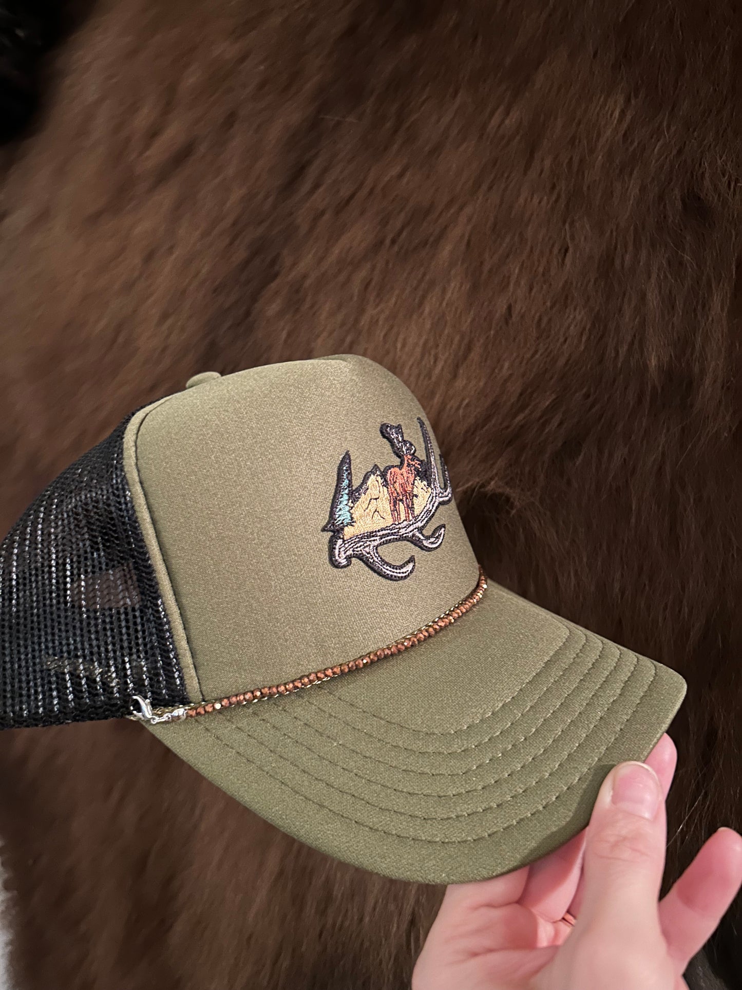 Elk shed trucker