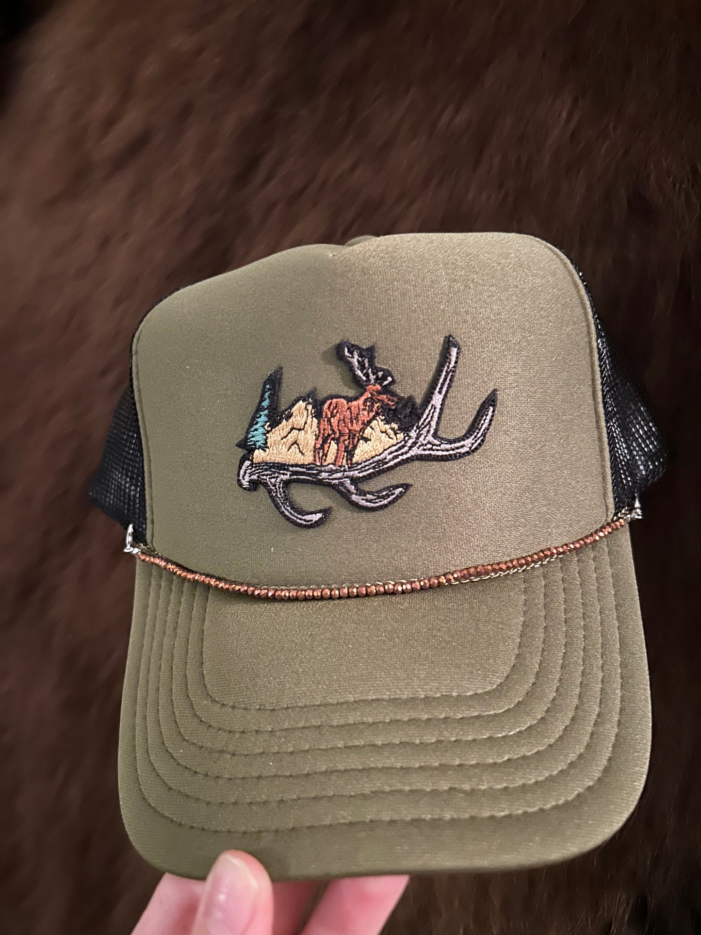 Elk shed trucker
